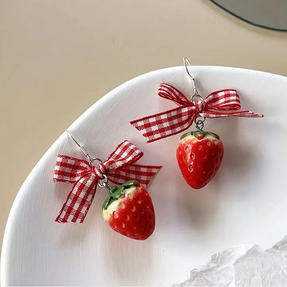 Strawberry Earrings with Red Gingham Bows - Picture 4 of 5